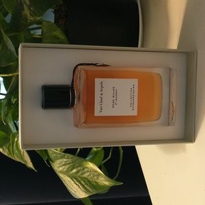 Van Cleef & Arpels Rose Rouge